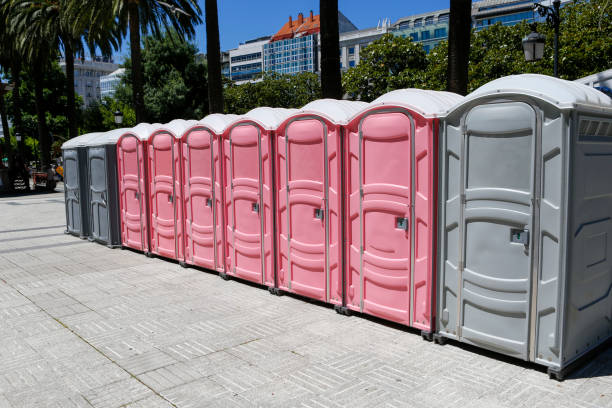 Best VIP or Luxury Restroom Trailers  in Erlanger, KY